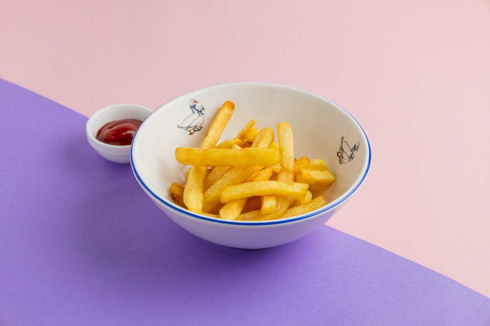 Картофель фри с кетчупом