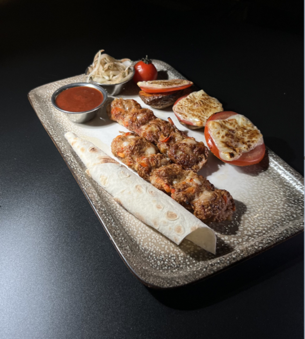 Кебаб дуэт с картофелем моцарелла