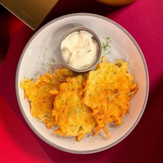 Драники со сметаной