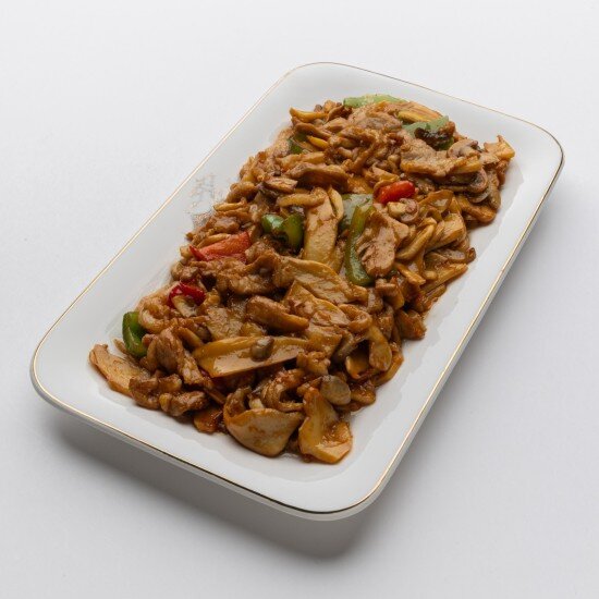 Шампиньоны со свининой и перцем