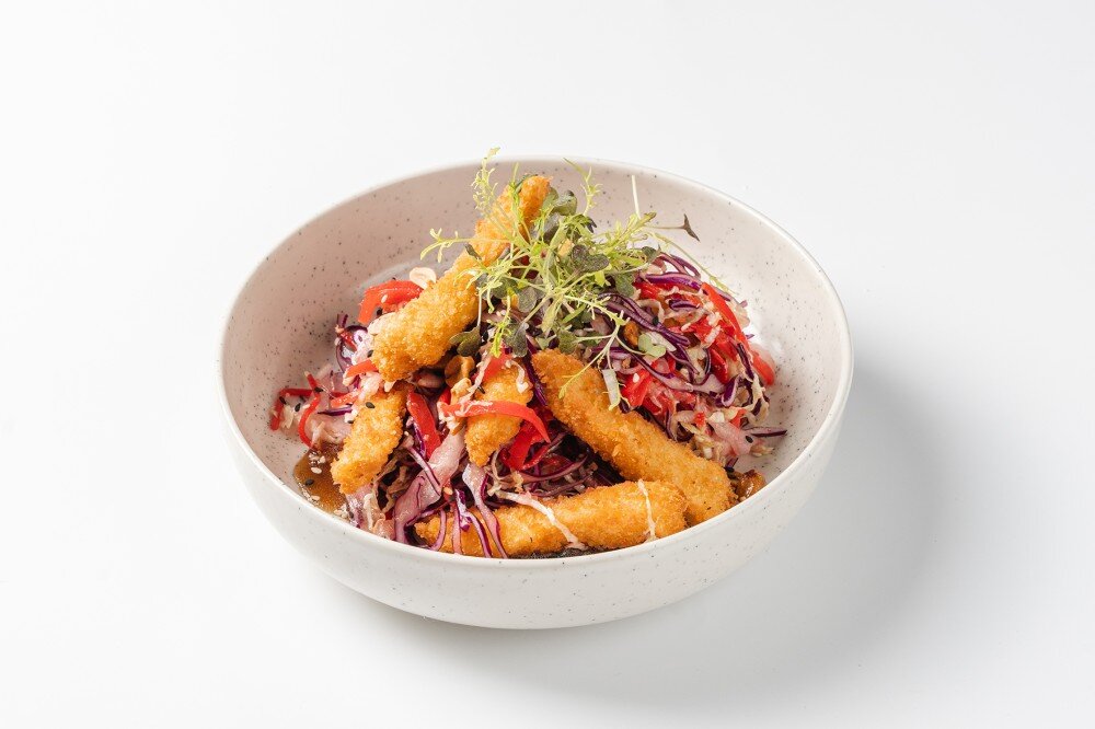 Салат с птицей темпура