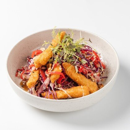 Салат с птицей темпура