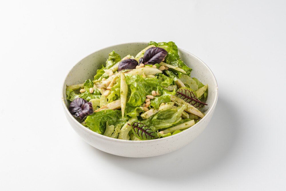 Салат куриное филе и груша