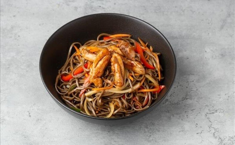 Гречневая лапша с курицей