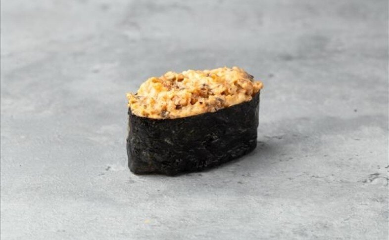 Острые суши с угрём