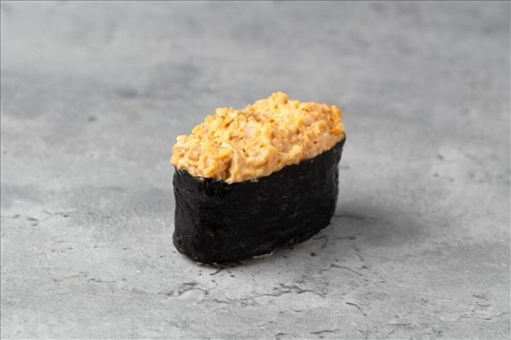 Острые суши с курицей