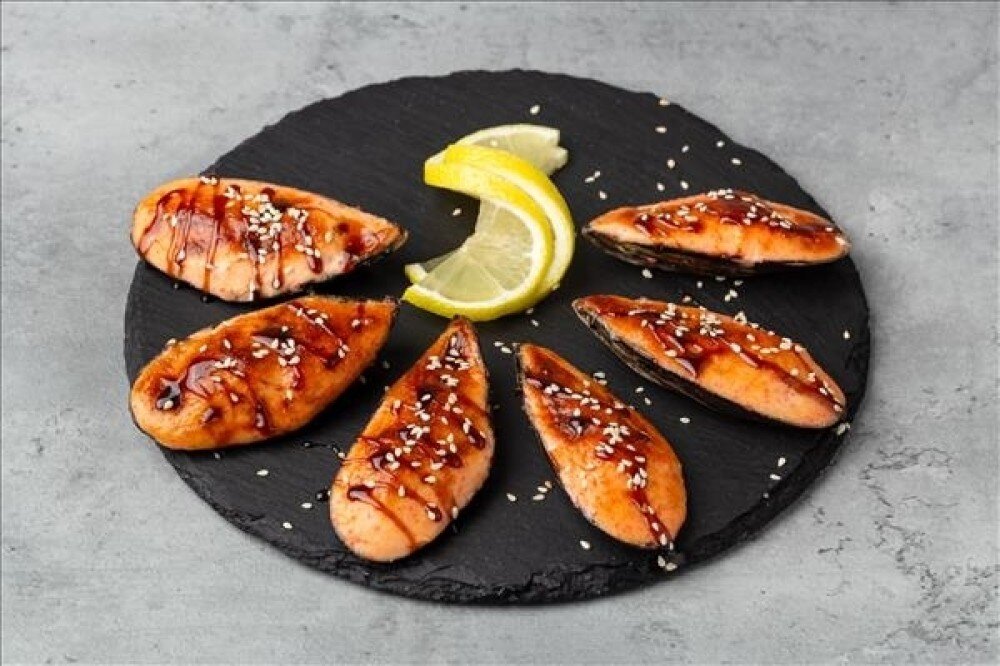 Мидии запечённые под горчичным соусом