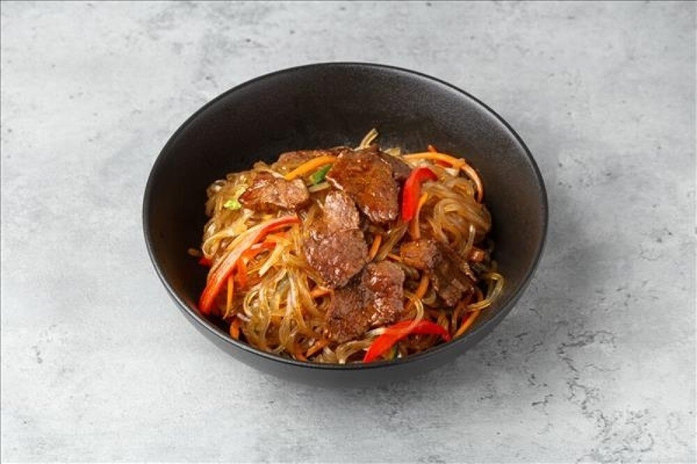 Крахмальная лапша с говядиной