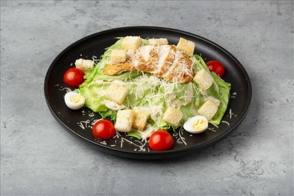 Салат «Цезарь с курицей»