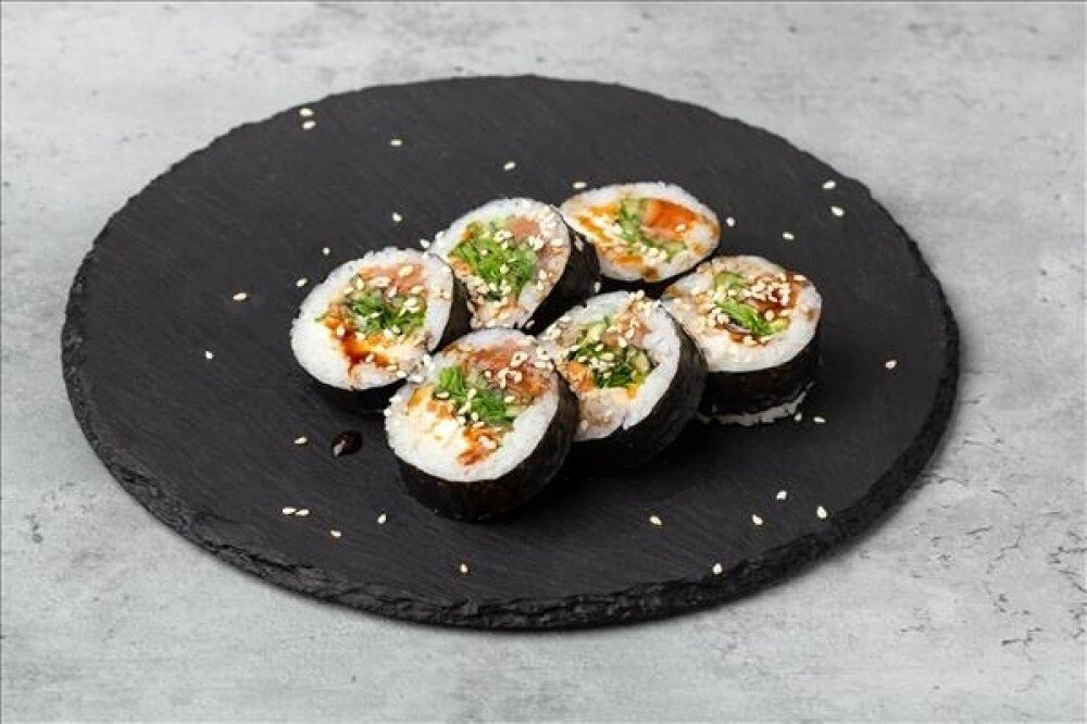 Ролл «Кимпаб с копчёным лососем»