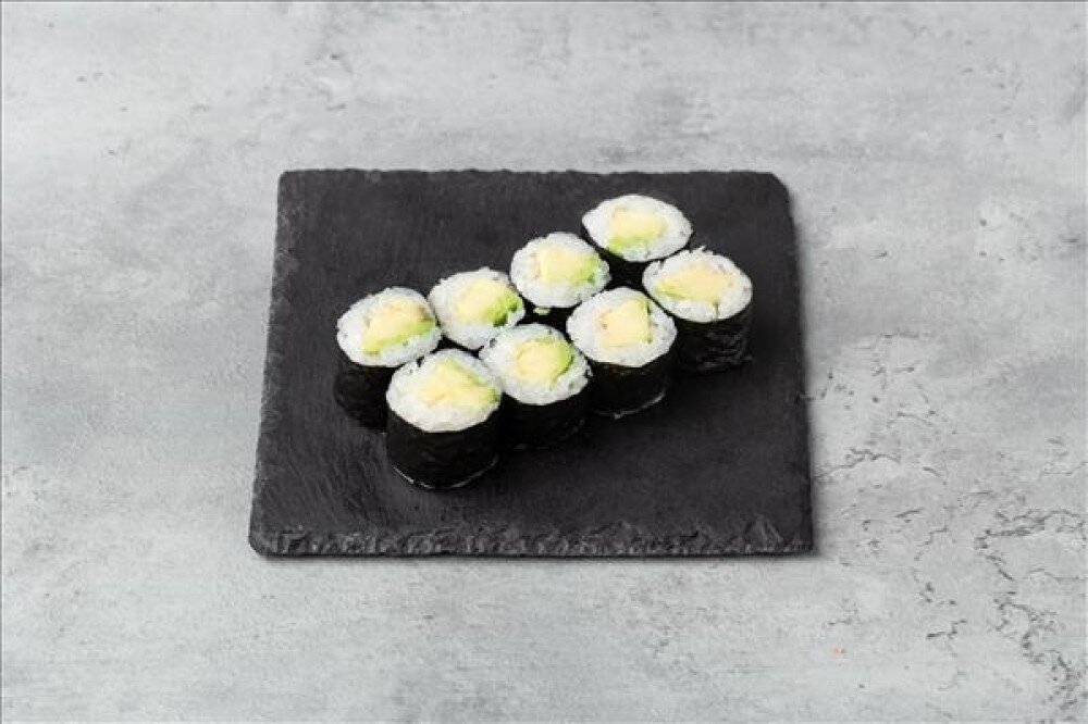 Тонкий ролл с авокадо