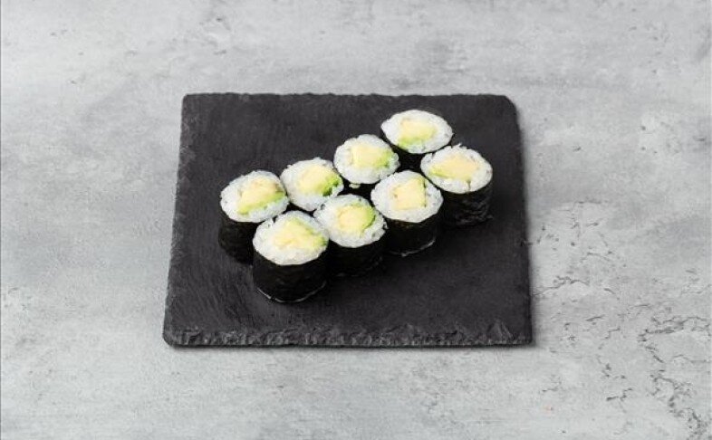 Тонкий ролл с авокадо