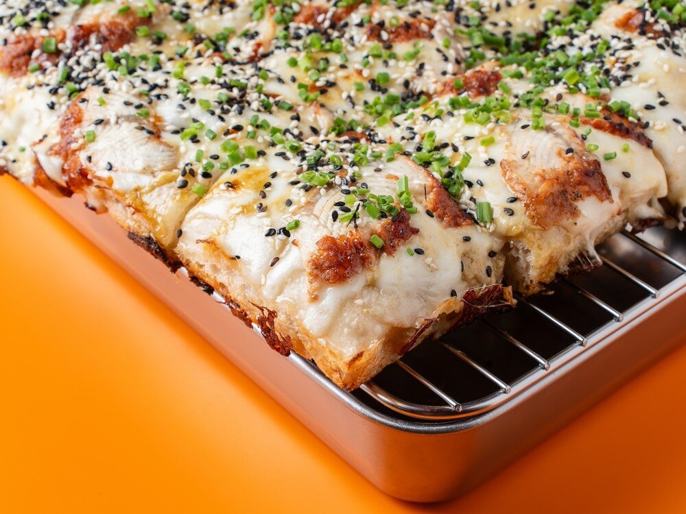 Пицца с угрем