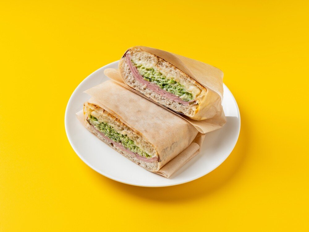 Бутер с мортаделлой