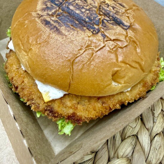 Фиш бургер из лосося