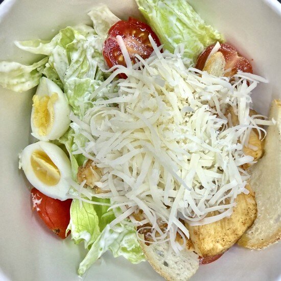 Цезарь с курицей