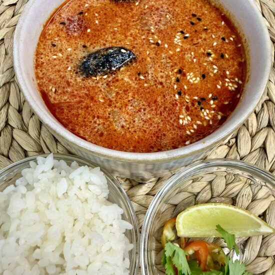 Том ям с морепродуктами