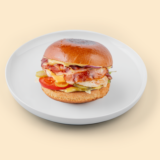 Чикен бургер с беконом