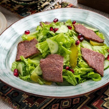 Салат с говядиной "Сытый Гоги"