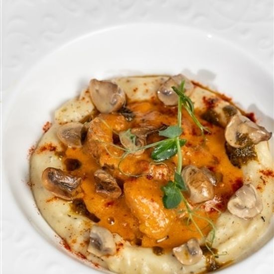 Тыквенный паприкаш с куриным бедром и запечёной тыквой