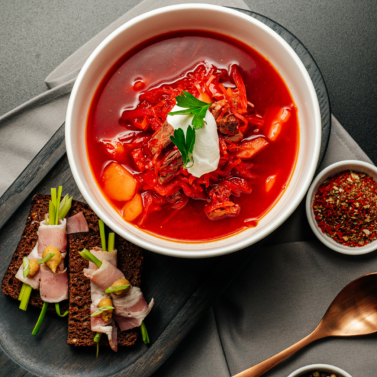 Борщ с говядиной (270 г)