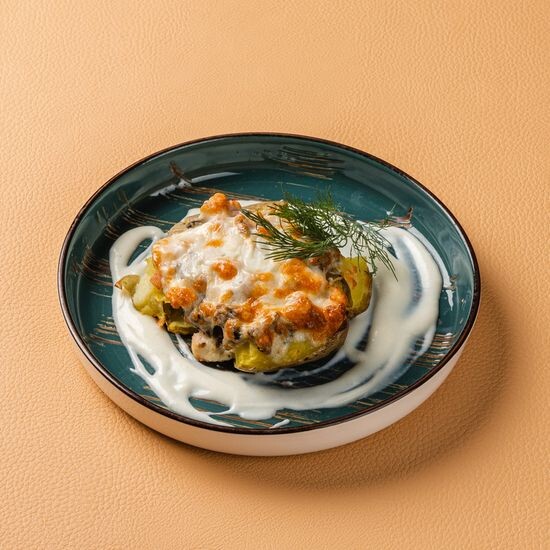 Картофель запеченый с копченой курицей