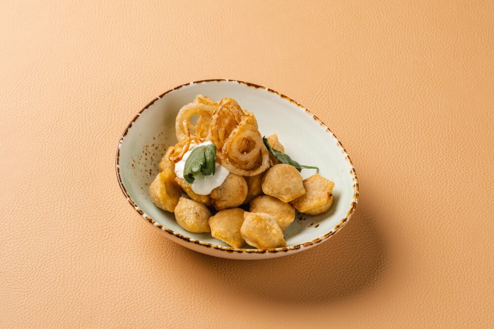 Жареные пельмени из трех видов мяса