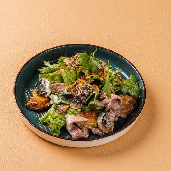 Салат Говядина с овощами