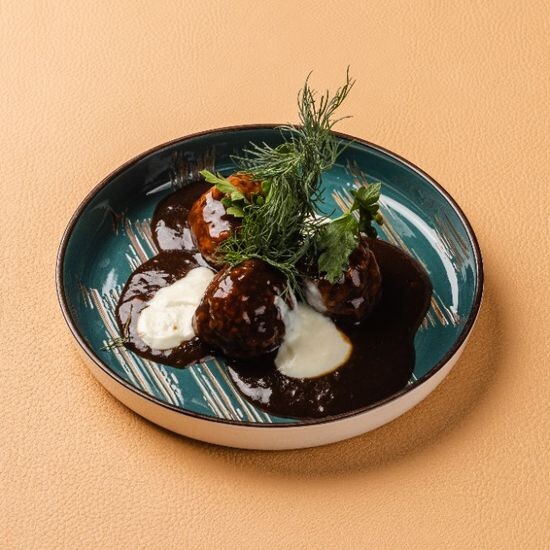 Митболлы в соусе деми гляс