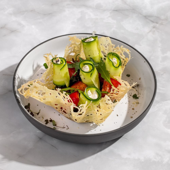 Греческий в корзинке