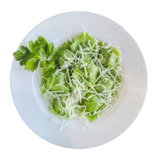 Равиоли с курицей и зеленью