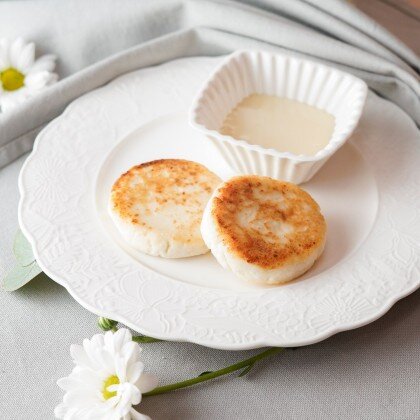 Детские сырники / сгущенка