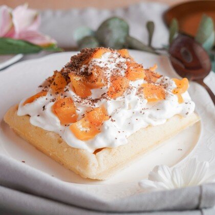 Венские вафли / персик / сливочный крем