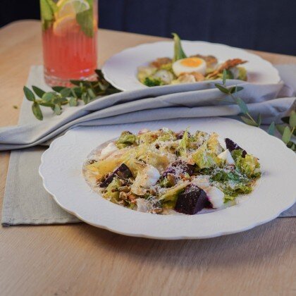 Печеная свекла с травяным соусом