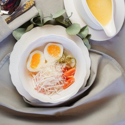 Картофельный крем с крабом и мягким яйцом