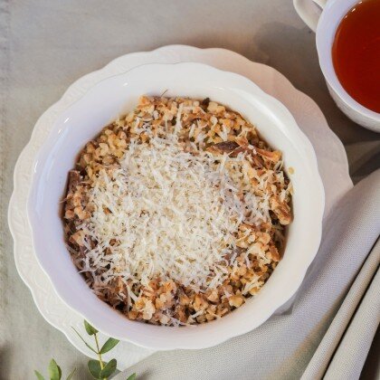 Гречневая каша с томленой телятиной и имбирным деми