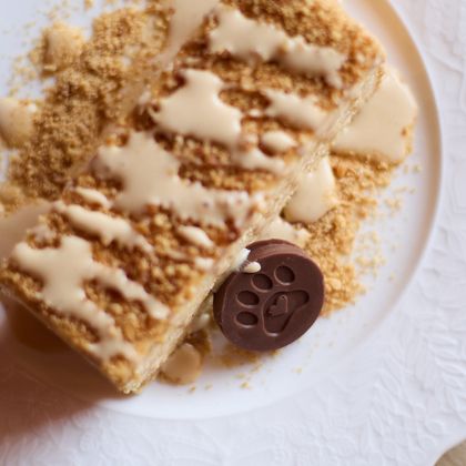 Медовик с карамельным кремом