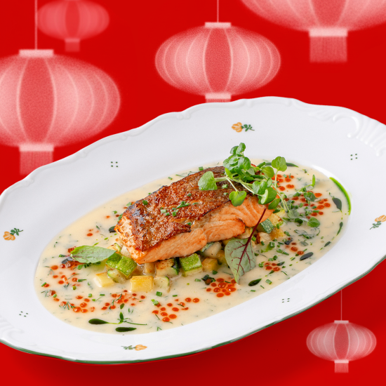 Форель с икорным соусом и укропом