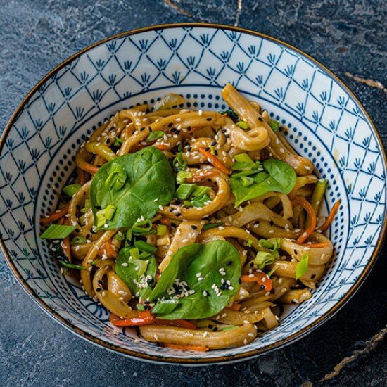 Устричная лапша с кальмарами