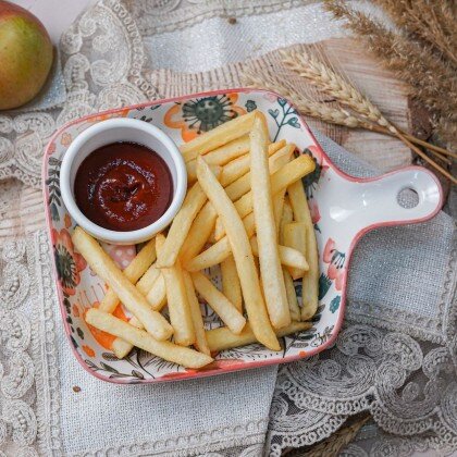 Картофель фри с кетчупом