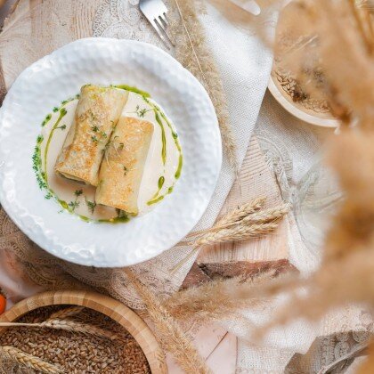 Блины с томленной говядиной и шампиньонами