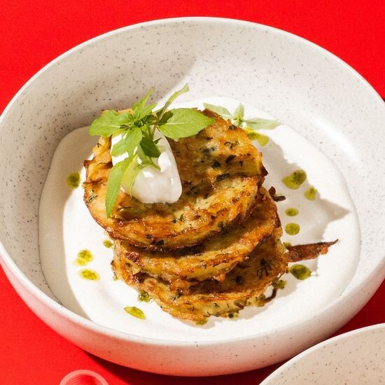 Драники со сметаной