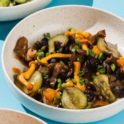 Муэр, опята, огурец