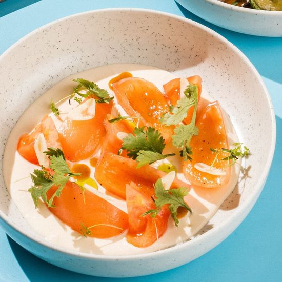 Маринованные помидоры с сырным муссом