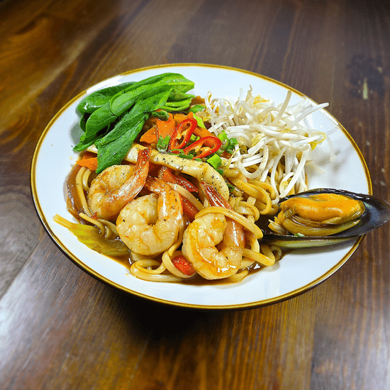 Удон с морепродуктами