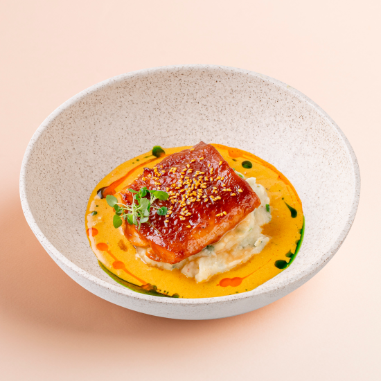 Треска в мисо глазури с кокосовым соусом