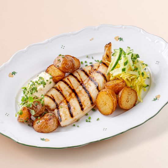 Кальмар гриль с соусом Ремулад