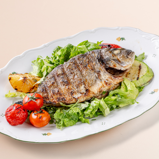 Дорадо с овощами