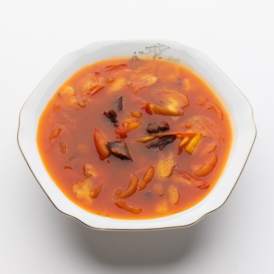 Говядина с помидорами