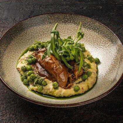 Рулька свиная с картофелем